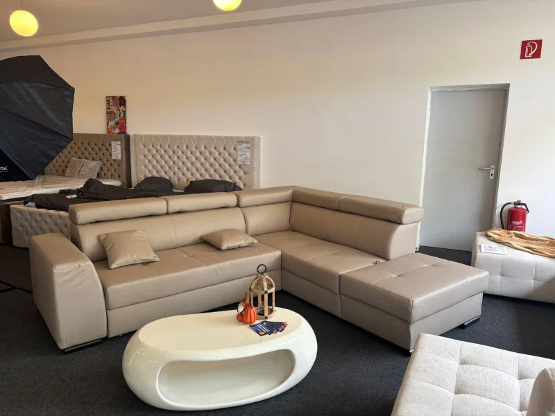 Ecksofa AMADEO mit Schlaffunktion und Hocker