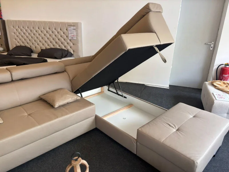 Ecksofa AMADEO mit Schlaffunktion und Hocker - Bild 4